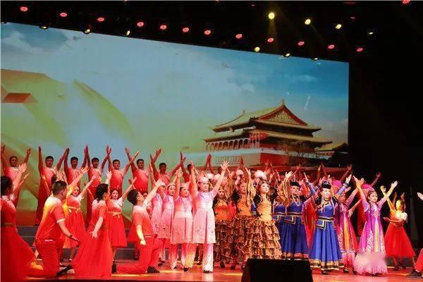 法国发行龙年生肖纪念邮票